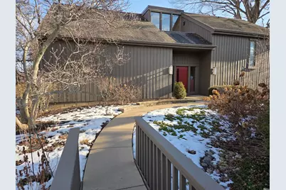 563 Woodview Road #D, Lake Barrington, IL 60010 - Photo 1