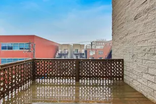 1312 W Fletcher St, Chicago, IL 60657 - Photo 13