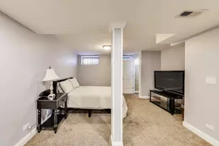 1949 N Whipple St, Chicago, IL 60647 - Photo 17