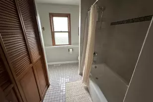 131 Newberry Ave, Libertyville, IL 60048 - Photo 9