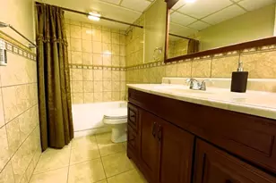 350 Plum Creek Dr, Wheeling, IL 60090 - Photo 15