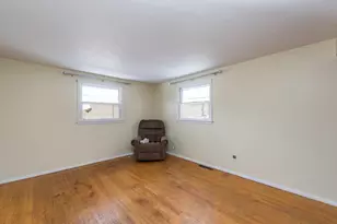 1607 N Channel Dr, Round Lake Beach, IL 60073 - Photo 21