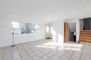 1607 N Channel Dr, Round Lake Beach, IL 60073 - Photo 5