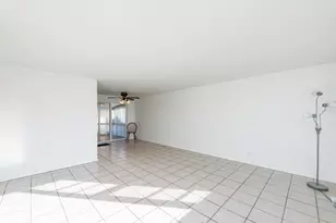 1607 N Channel Dr, Round Lake Beach, IL 60073 - Photo 7