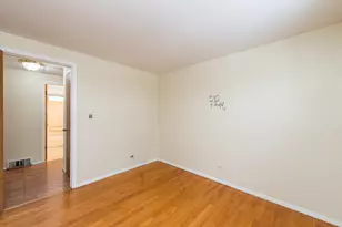 1607 N Channel Dr, Round Lake Beach, IL 60073 - Photo 25