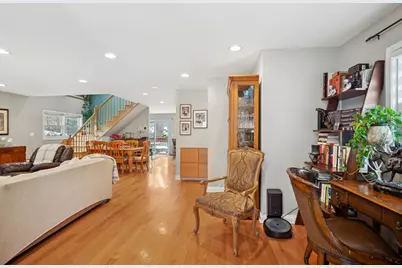 420 Radcliffe Avenue, Des Plaines, IL 60016 - Photo 3