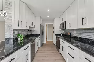 8650 Ferris Ave, Morton Grove, IL 60053 - Photo 13