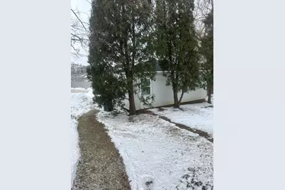 380 Ivanhoe Road, Grayslake, IL 60030 - Photo 1