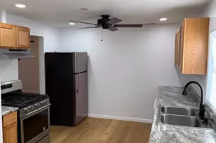 380 Ivanhoe Rd, Grayslake, IL 60030 - Photo 7