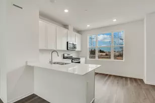 575 Yosemite Wy, Mundelein, IL 60060 - Photo 5