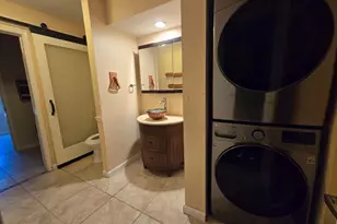 1010 Patricia Ln, Crete, IL 60417 - Photo 7