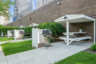 5455 N Sheridan Rd, Chicago, IL 60640 - Photo 15