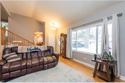 37114 N Shirley Drive, Gurnee, IL 60031 - Photo 3