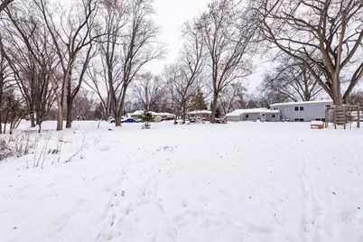 37114 N Shirley Drive, Gurnee, IL 60031 - Photo 23