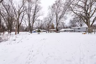 37114 N Shirley Dr, Gurnee, IL 60031 - Photo 23