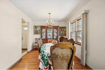 8516 N Ozanam Avenue, Niles, IL 60714 - Photo 5