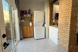 2548 W Argyle St, Chicago, IL 60625 - Photo 7