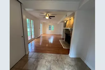 14935 W Old School Road #2, Libertyville, IL 60048 - Photo 9