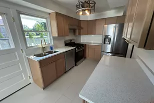 709 W Glencoe Rd, Palatine, IL 60067 - Photo 5