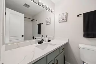 6000 E Lake Dr, Lisle, IL 60532 - Photo 23