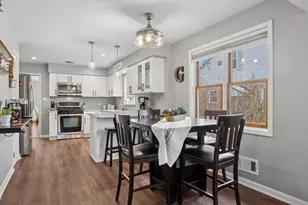 309 N Clinton Ave, Elmhurst, IL 60126 - Photo 17