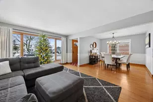 309 N Clinton Ave, Elmhurst, IL 60126 - Photo 7