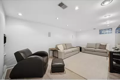 [Address not provided], Wilmette, IL 60091 - Photo 37