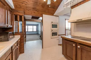 10867 W Beach Rd, Beach Park, IL 60087 - Photo 3