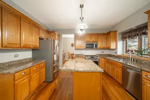 291 Morgan Valley Dr, Oswego, IL 60543 - Photo 5