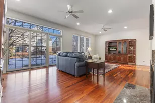 1819 Dunhill Cir, Glenview, IL 60025 - Photo 7