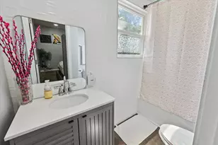 1313 Gordon Ave, Calumet City, IL 60409 - Photo 11