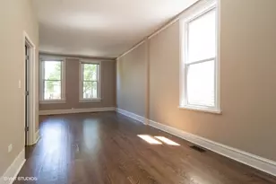 1839 W Henderson St, Chicago, IL 60657 - Photo 15