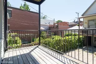 1839 W Henderson St, Chicago, IL 60657 - Photo 23
