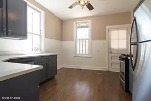 1839 W Henderson St, Chicago, IL 60657 - Photo 17