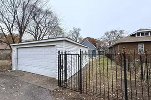 11322 S Normal Ave, Chicago, IL 60628 - Photo 27