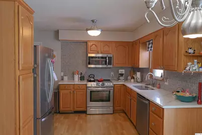 1603 Gary Grove, Quincy, IL 62305 - Photo 3