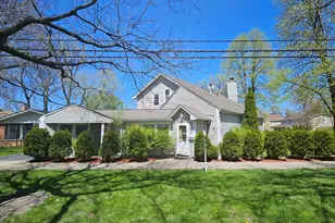 808 Indian Rd, Glenview, IL 60025 - Photo 1