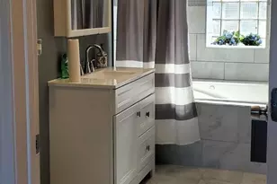 617 E 67th St, Chicago, IL 60637 - Photo 9