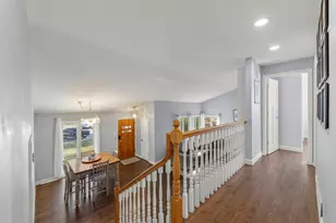 5924 Carpenter St, Downers Grove, IL 60516 - Photo 9