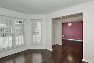 1080 Ridgefield Cir, Carol Stream, IL 60188 - Photo 5