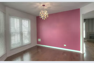 1080 Ridgefield Circle, Carol Stream, IL 60188 - Photo 7