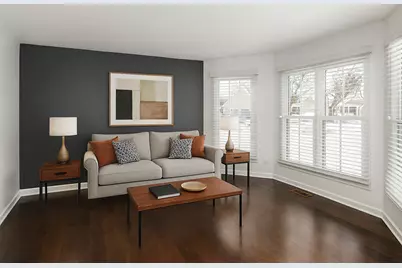 1080 Ridgefield Circle, Carol Stream, IL 60188 - Photo 3