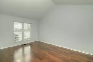 1080 Ridgefield Cir, Carol Stream, IL 60188 - Photo 17