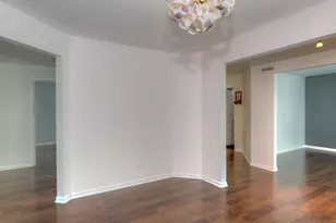 1080 Ridgefield Cir, Carol Stream, IL 60188 - Photo 9