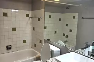 18855 Burnham Ave, Lansing, IL 60438 - Photo 9