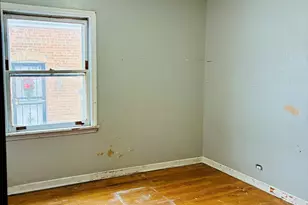 12915 S Parnell Ave, Chicago, IL 60628 - Photo 11