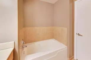 1600 S Indiana Ave, Chicago, IL 60616 - Photo 15