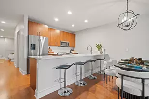 850 N Lake Shore Dr, Chicago, IL 60611 - Photo 13