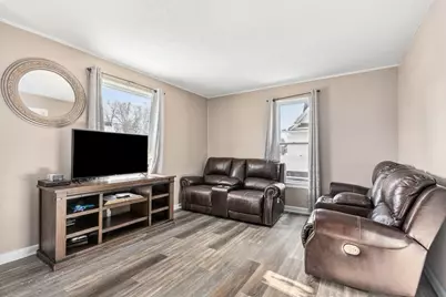 552 Simms Street, Aurora, IL 60505 - Photo 5