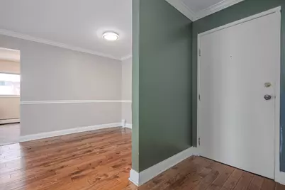 685 E Fullerton Avenue #201, Glendale Heights, IL 60139 - Photo 5